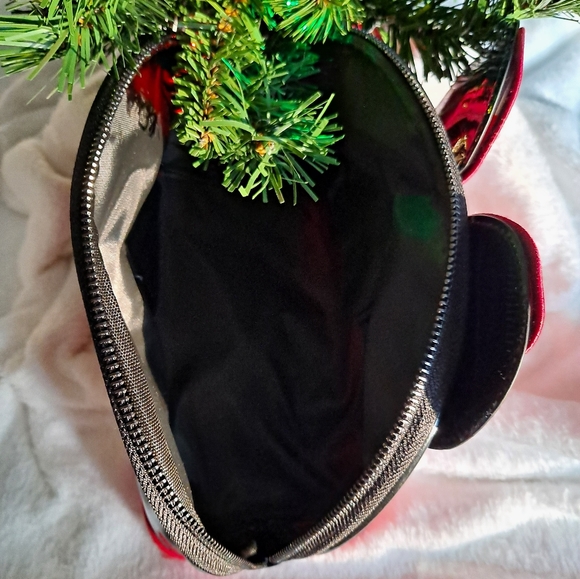 🎄 The Crème Shop Minnie Mouse Makeup Bag - Picture 4 of 4